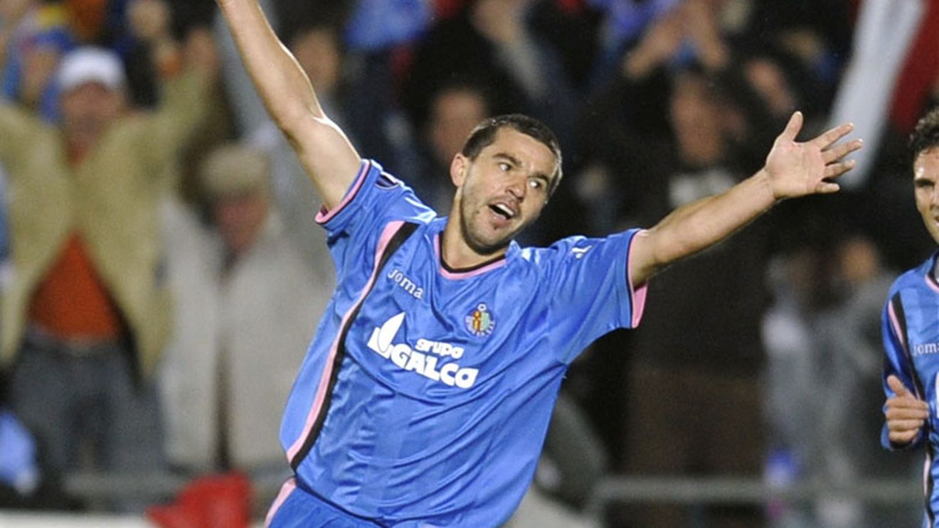 Contra: "Aș merge la Fiorentina pentru Mutu"