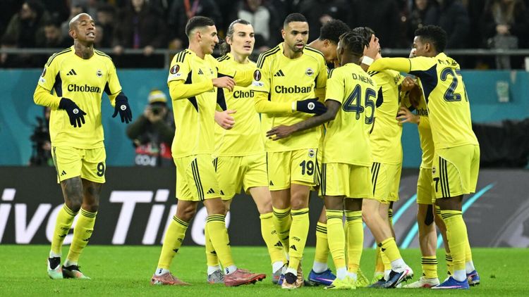 Turcii i-au distrus pe jucătorii de zeci de milioane de euro de la Fenerbahce după 1-1 cu FCSB: „De mâna a doua! A umblat pe teren”