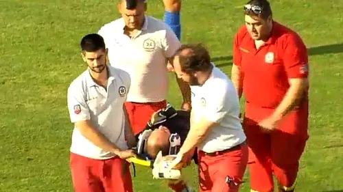 Marius Avram, scos pe targă în timp ce conducea un meci din Europa League