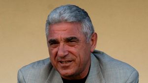 Giovanni Becali, atac la Mircea Lucescu: „Târnovanu a jucat 20 de meciuri în Europa, dar e titularizat Moldovan sau băiatul ăla, care nu e plătit, săracul, de 3-4 luni”