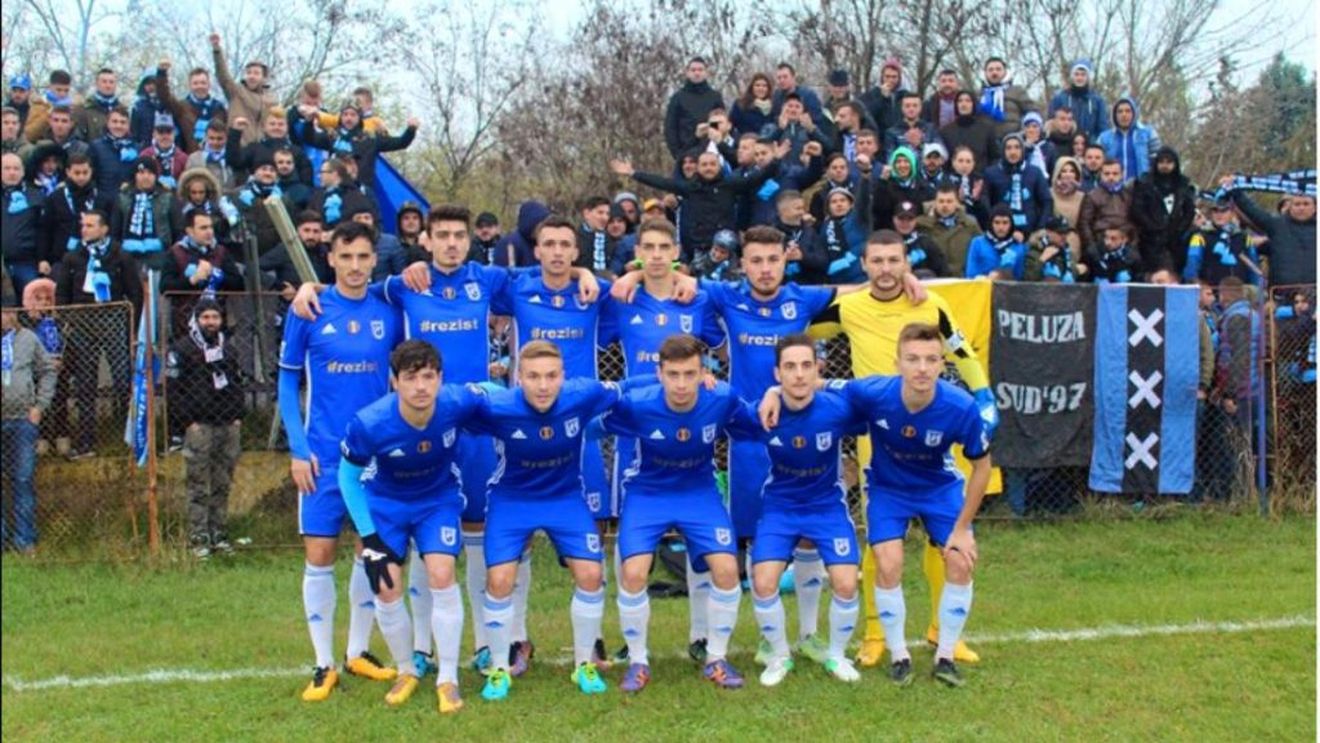 VIDEO | Oltenii și-au dat în petec! Incidente create de fanii FC U Craiova pe străzile din oraș, înainte de meciul din Cupa României