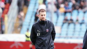 Becali îi dă bilă neagră lui Edi Iordănescu!** Șeful Stelei l-a luat "la ochi" pe secund pentru ironiile de după meciul cu 'U' Cluj: "O să-l țin minte"