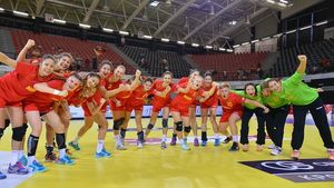 Cum ar putea arăta selecționata viitorului! Mariana Târcă: "Mă uitam la daneze, te impresionează cum arată. Au niște picioare lucrate, nici în Liga Națională nu vezi așa ceva"