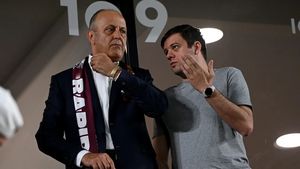 Ce transfer a făcut Dan Șucu la Rapid: „L-a vrut şi Dinamo. E foarte bun”. EXCLUSIV