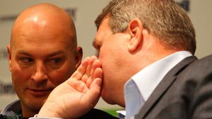 Lui Mureșan i-a trecut supărarea pe arbitri, după ce Cojocaru a luat câteva decizii ciudate în partida cu Gloria:** "Nu comentăm, nu e bine să vorbim des de asta"