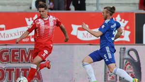 David Miculescu, primul transfer de top al lui Dan Șucu în anul centenarului? „Eu aș da 700.000 pe el, dar trebuie să îi schimbi postul” | VIDEO EXCLUSIV ProSport Live