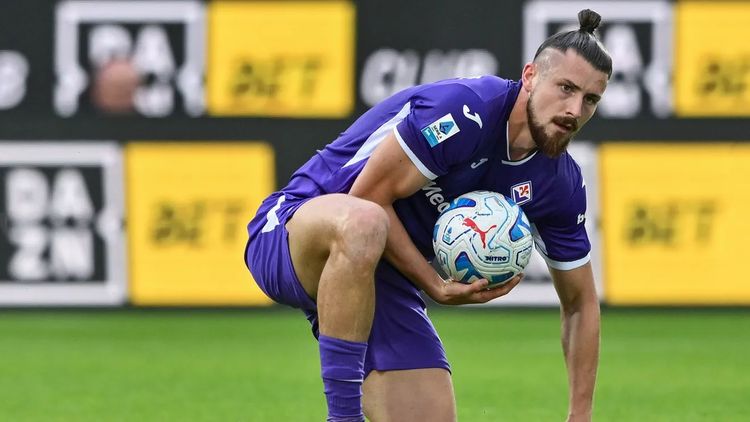 Ce se întâmplă cu Radu Drăgușin la Fiorentina! Decizia luată înaintea duelului cu Cristi Chivu
