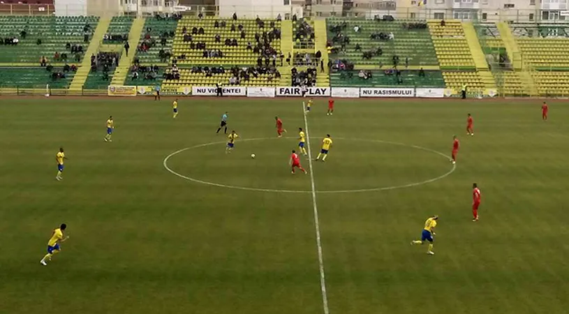 Meci spectaculos la Mioveni, în ultima etapă a turului.** Eliminare, două penalty-uri și patru goluri, toate împotriva Reșiței