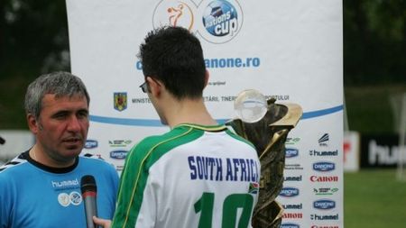 Caravana Cupei Hagi Danone** a ajuns în orașul "Regelui"!