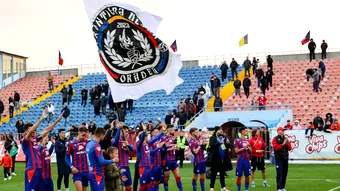 Erik Lincar, mesajul prin care îndeamnă la calm, în ciuda startului peste așteptări al FC Bihor: ”Doar cu șansă și noroc putem termina anul pe locul 3 sau 4.” Îndemnul pentru fotbaliști | EXCLUSIV