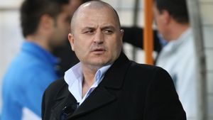 Mititelu se luptă pentru „Tineretului"