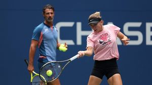 Simona Halep a început antrenamentele fizice ușoare la București! Ce interdicții a primit de la medicul ORL | EXCLUSIV