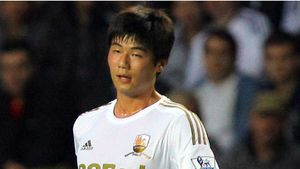 "Ritualul inițiatic" de la Swansea s-a 'scurs' pe Internet!** VIDEO - Ce a fost pus să facă Ki Sung Yueng la venirea în Premier League