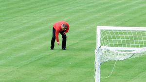 SUPER FOTO - De-a câinele și șoricelul! **"Fălcosul" le-a întins curse steliștilor pentru o nouă gafă 'marca Zapata'