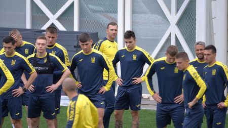 Jucătorii echipei naționale de fotbal a Ucrainei au ieșit în față după războiul declanșat de către Rusia! Apelul fotbaliștilor: „Cerem tuturor celor care ne aud să facă asta!” | VIDEO