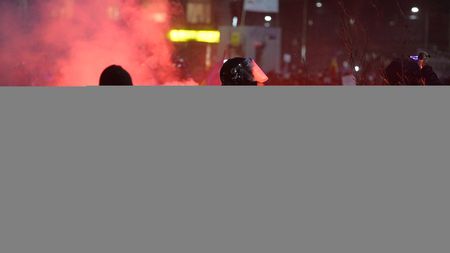 "Filmul evenimentelor" pe internet | Cum au ajuns fanii lui Dinamo să fie scoși țapi ispășitori pentru haosul din Piața Victoriei: de la pagini de facebook false și informații neverificate, la un "background ideal". Reacția oficială a Peluzei Cătălin Hîldan