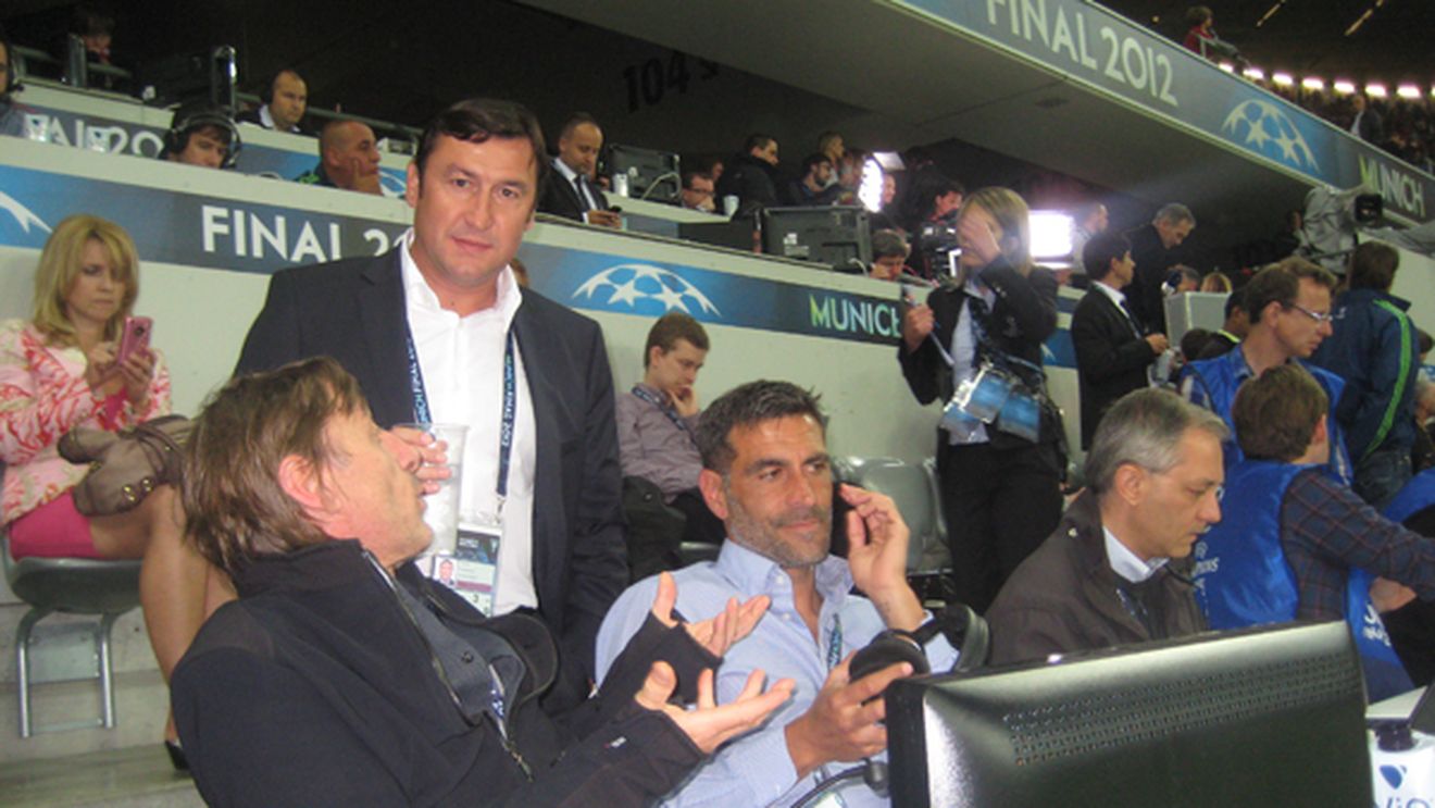 Generația de Aur, reprezentată pe Allianz Arena:** Panduru și Moldovan au văzut finala la Munchen