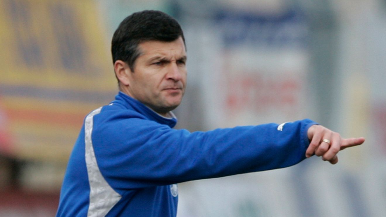 Sabău: "Mergem la Craiova să luăm un punct"