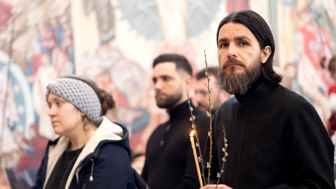 Omul care se ocupa de transferuri la Dinamo, transformare incredibilă! Fostul manager al „câinilor”, fotografiat în Danemarca la Paraclisul Episcopal din Vejle | FOTO