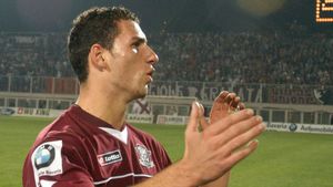 Poliția rămâne în alertă: Lucian Burdujan nu a fost găsit! Cine era, de fapt, bărbatul care s-a dat drept fostul fotbalist care a jucat în sfertul UEFAntastic dintre Rapid și Steaua