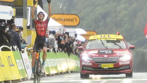 Tadej Pogacar a preluat tricoul galben în Turul Franței, după o demonstrație de forță în prima etapă din Alpi. Belgianul Dylan Teuns a câștigat etapa a 8-a
