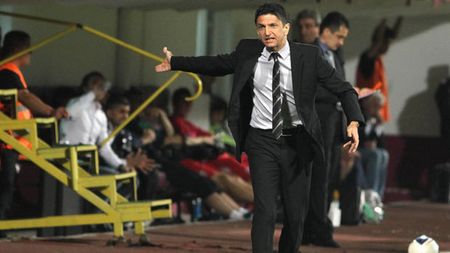 Lucescu explică de ce a pierdut un titlu la care 'nu a avut nicio șansă': **"Ne-am dorit prea mult să luăm campionatul":)