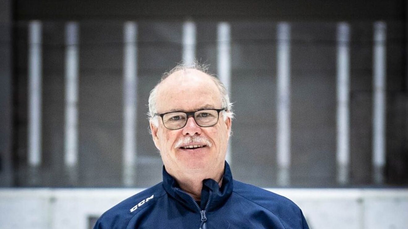 Corona Brașov și-a pus pe liber antrenorul de la hochei, dar tehnicianul va rămâne selecționerul României