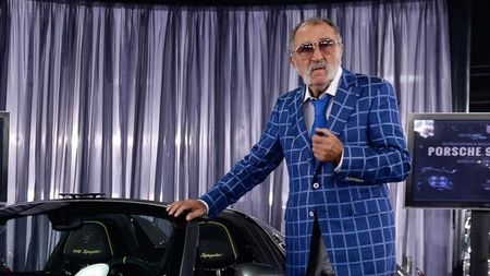 Ion Țiriac s-a izolat pe timp de pandemie pe un domeniu de 700 de hectare. Miliardarul face săptămânal teste pentru COVID-19, iar la el în casă nu au voie decât două persoane