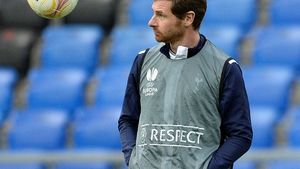 L-a urmărit pe Chiricheș, dar a fost impresionat de Steaua. Reacția lui Villas Boas despre echipa lui Reghecampf