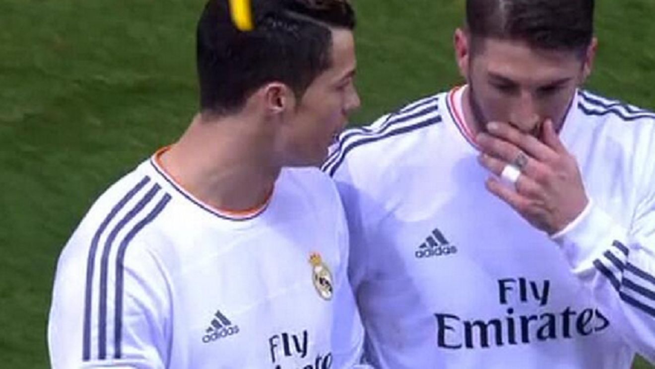 Cazul "bricheta", cu repetiție în Madrid. Ronaldo a fost lovit în cap cu o brichetă aruncată din tribună