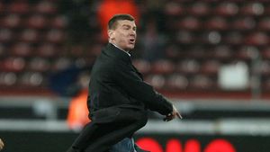 EXCLUSIV Replica lui Cristescu pentru Mititelu:** "Să nu mă dea afară, altfel încep să vorbesc multe!"