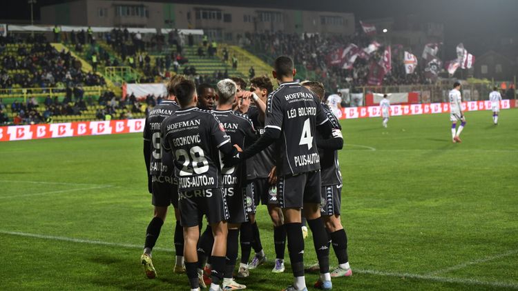 Transfer bombă propus la Rapid! Fotbalistul dorit de Gigi Becali, oferit lui Dan Şucu: „Nea Mircea era nebun?”. EXCLUSIV