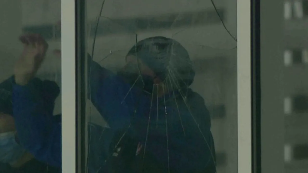 Valeriu Iftime, reacție după ce Marius Croitoru a spart geamul de la „oficială”: „Credeam că pune cineva o bombă, să sărim în aer”