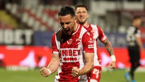 Paul Anton, primul transfer al Universităţii Craiova după venirea lui Reghecampf. Se reface cuplul cu Dan Nistor, de la Pandurii şi Dinamo | EXCLUSIV