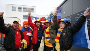 Biletele destinate fanilor tricolori la partida Irlanda de Nord - România, disponibile de azi. Tichetele se comercializează exclusiv online