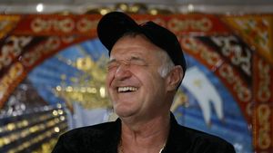 Gigi Becali a anunțat cum îl premiază pe Marius Şumudică. „Îți trimit trei”