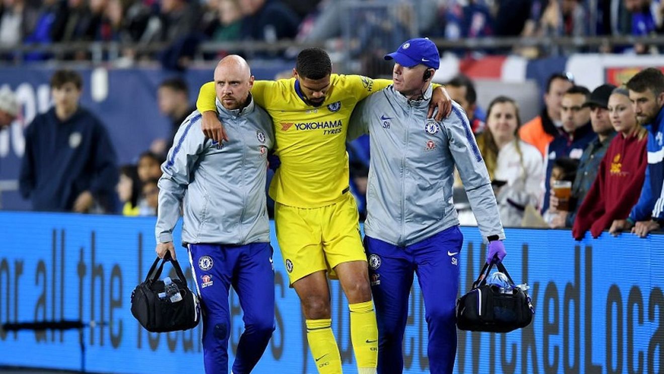 Un titular de la Chelsea s-a accidentat într-un meci caritabil și poate rata finala Europa League. VIDEO | A plecat în cârje de la stadion, după jocul contestat de Sarri