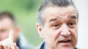 Becali anunță SHOW cu CFR-ul:** "E urât ce a zis, o să-și dea autogol! Vor fi 50.000 de fani, o să le tremure genunchii clujenilor"