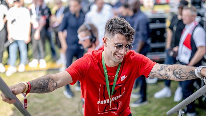 Ungurii sunt fericiți și ne-au dat încă o lovitură la fotbal! Vedeta lor a fost transferată cu 70 de milioane de euro de Liverpool