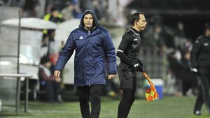 "Tușierul nu știa cum să valideze golul mai repede". Neagoe a "mitraliat" arbitrajul după înfrângerea cu CFR: "Să vedeți ce ne așteaptă cu Dinamo. O să fie puțin împinși de la spate"