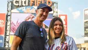 Simona Halep a glumit pe seama lui Darren Cahill. Antrenorul româncei l-a copiat pe Rafael Nadal | VIDEO
