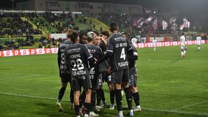 Transfer bombă propus la Rapid! Fotbalistul dorit de Gigi Becali, oferit lui Dan Şucu: „Nea Mircea era nebun?”. EXCLUSIV