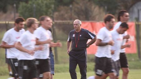 Hizo, fericit că Bozovic este indisciplinat!** VEZI DE CE!