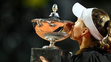 Noua campioană a turneului de la Roma, huiduită copios de spectatori! Scene de necrezut după meciul pentru trofeu | VIDEO