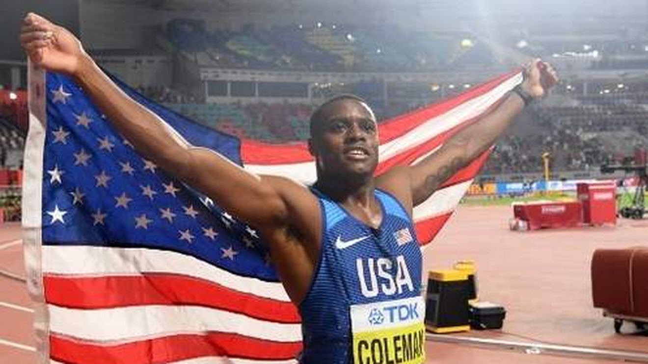What's up, boy? Coleman (1,75 m) a devenit cel mai rapid om al lumii. L-a strivit pe Gatlin în finala CM de la Doha și amenință recordul lui Bolt. Sprinterul e în război cu USADA! Cum arată TOP 3 all-time în România și TOP 10 mondial
