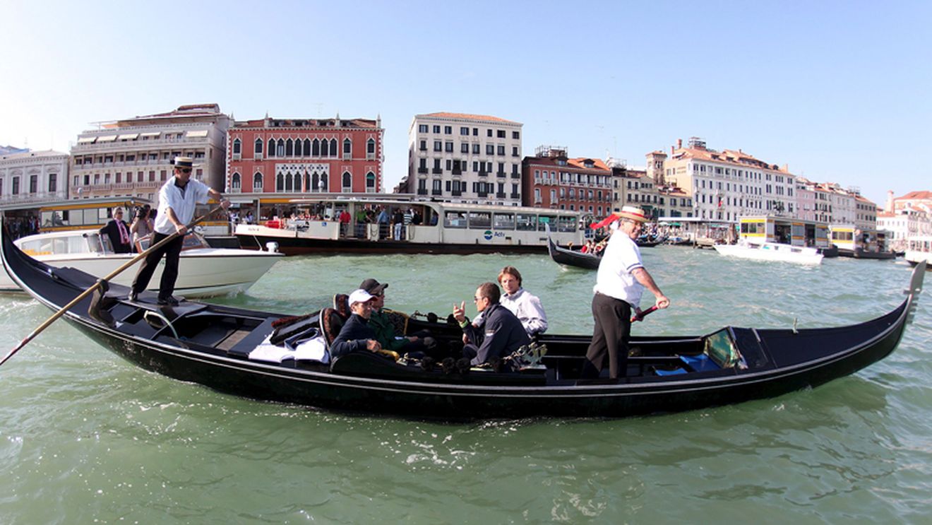 Atenție! Atacă Lance!