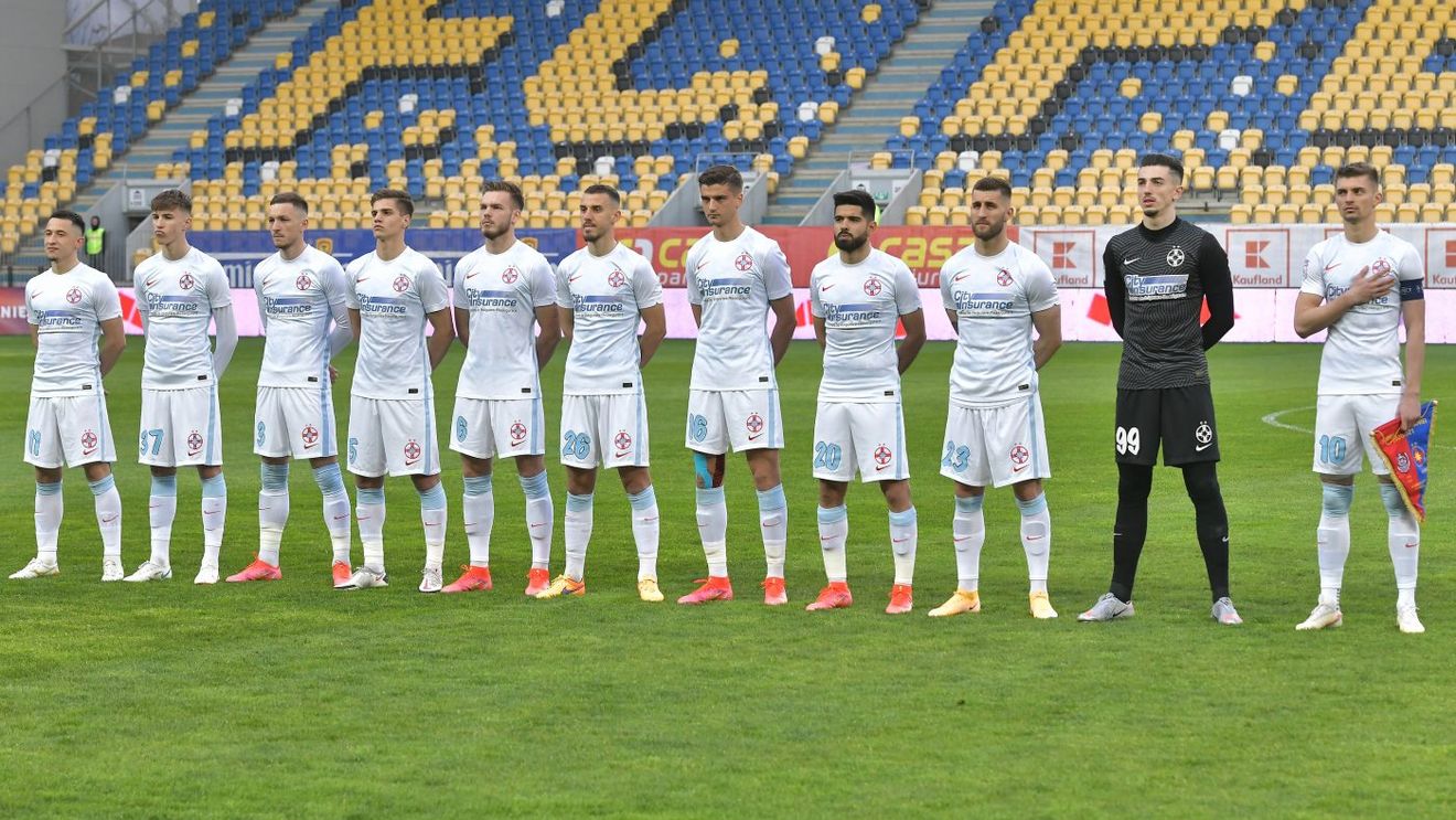 L-a ascultat pe Gigi Becali! Toni Petrea a schimbat cinci jucători la pauză, cu CFR Cluj! Florin Tănase, Moruțan și Octavian Popescu, odihniți de FCSB