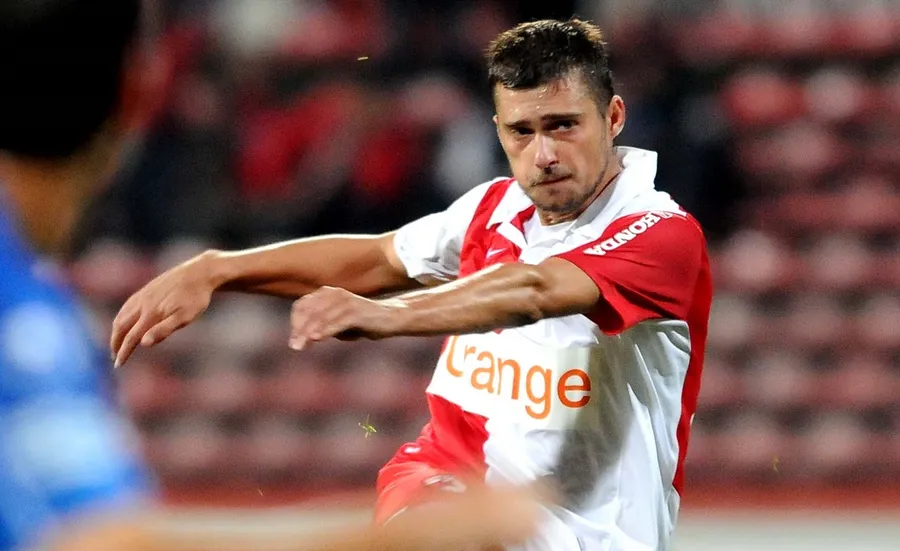 Moment fabulos! Tamaș l-a sunat pe Nicolae Badea, la ora 3 dimineața, dintr-un bar cu lăutari: „Mă las de fotbal”. Reacția fabuloasă a milionarului de la Computerland care a condus mereu Dinamo din umbră: „Alo, Gabi, tu ești?” | VIDEO EXCLUSIV ProSport Live