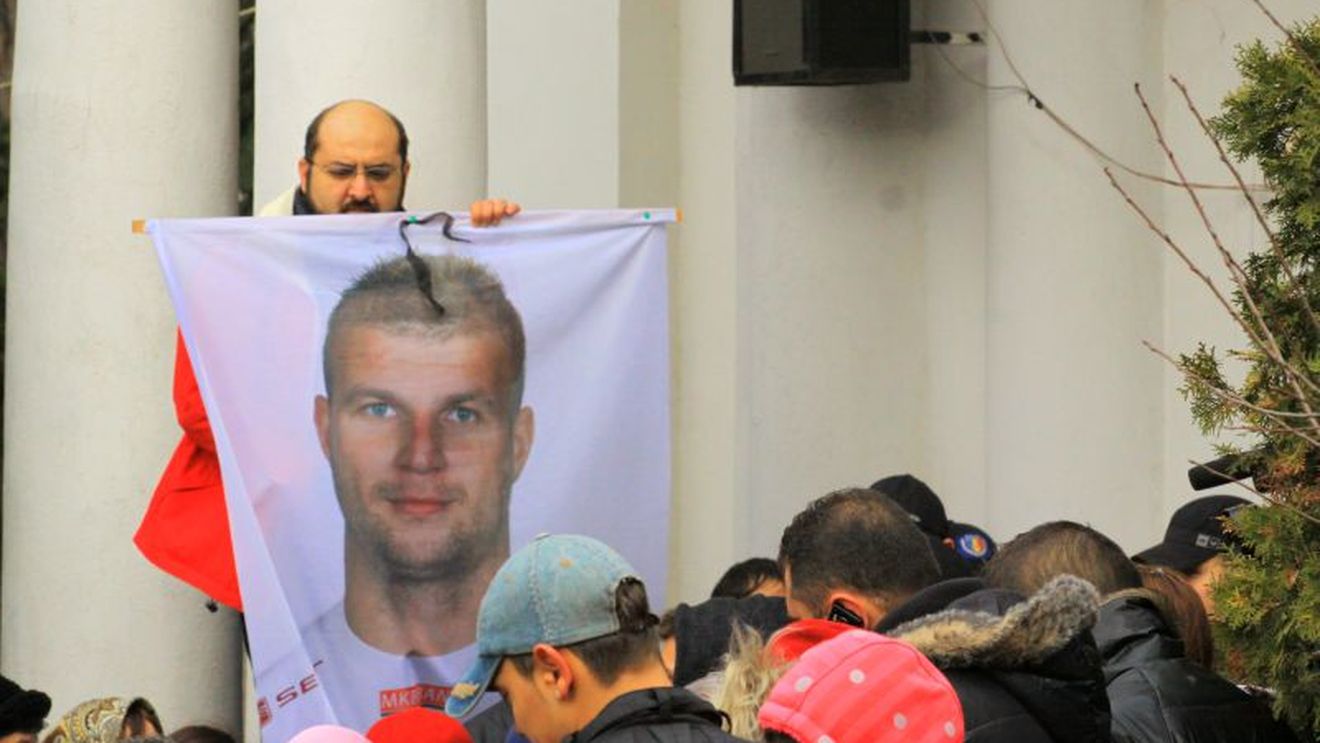 „Victoria i-o dedicăm lui Marian Cozma"