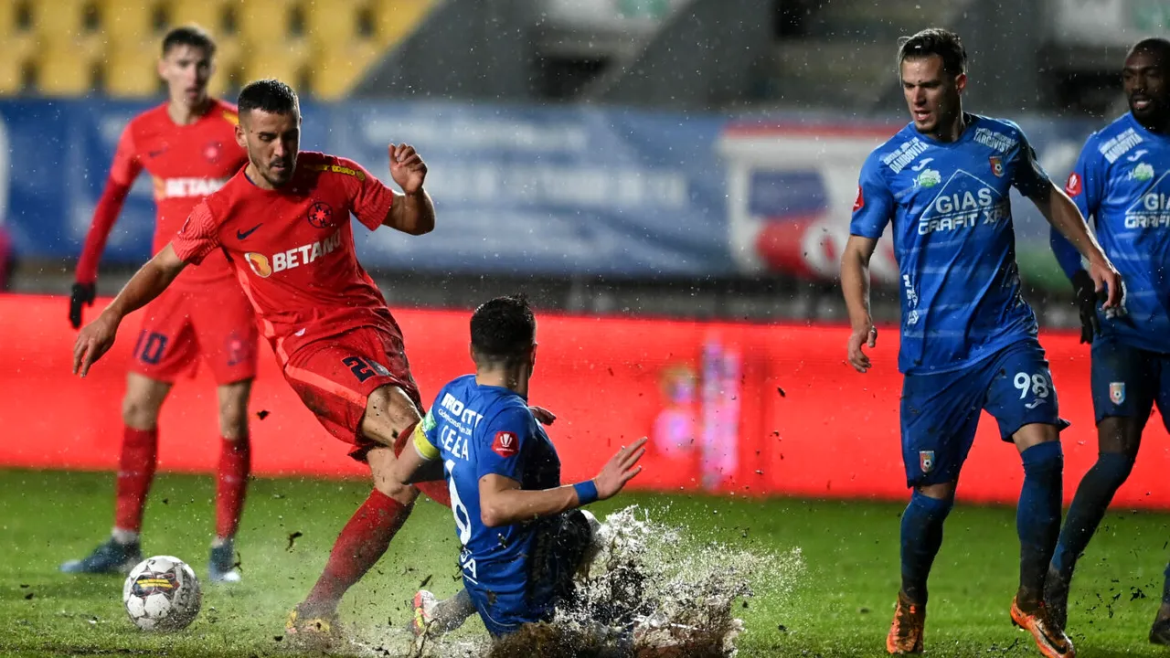 Fostul internațional se felicită că a renunțat la fotbal, după ce a văzut scenele de la Chindia - FCSB. „Mi-am amintit de acele stadioane îngrozitoare” | FOTO